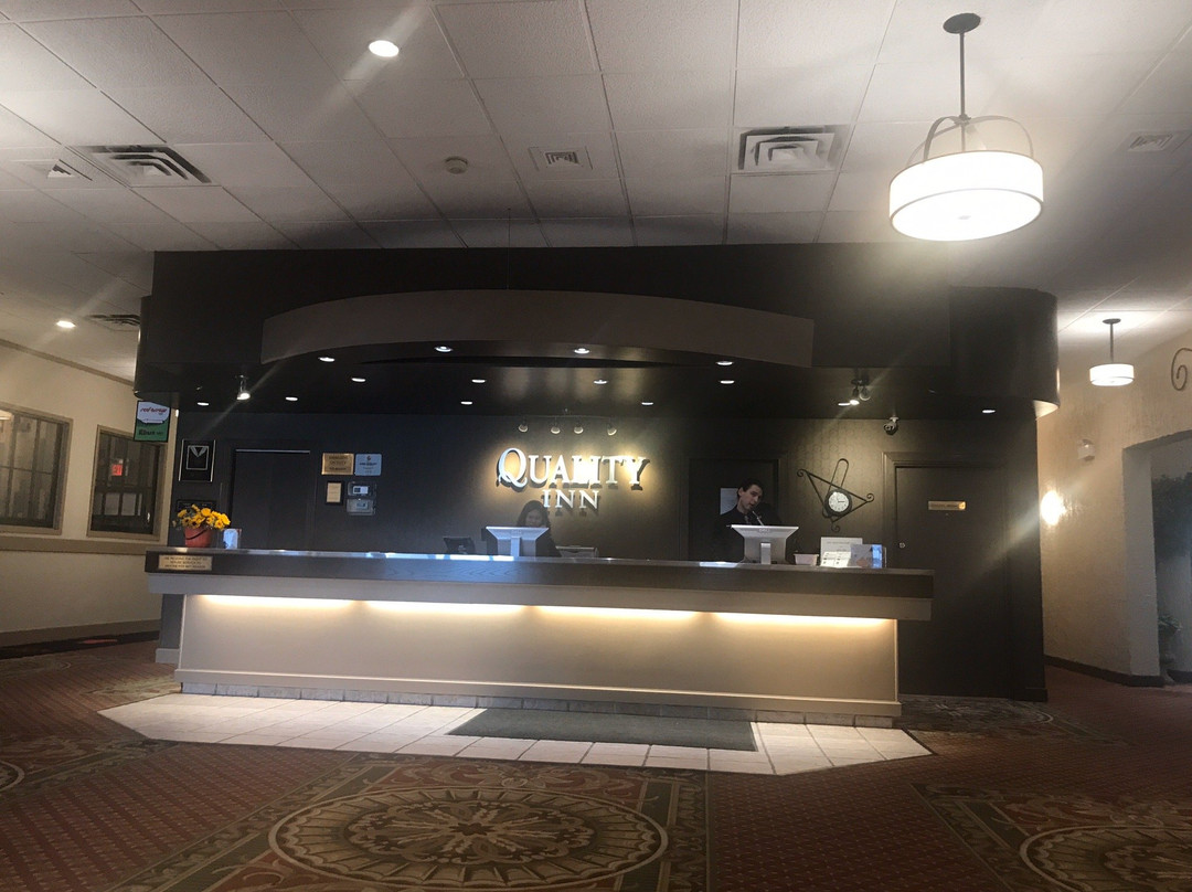 Quality Inn & Conference Centre主图