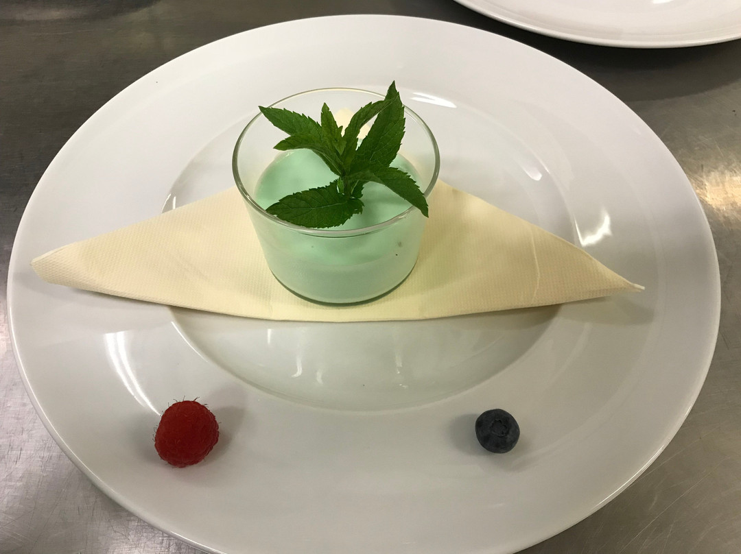 San Bartolomeo al Mare酒店住宿-Hotel Villa San Giuseppe