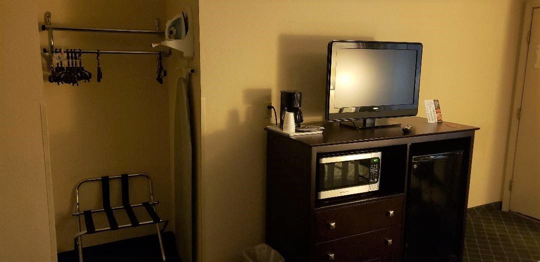 Economy Inn & Suites-官方