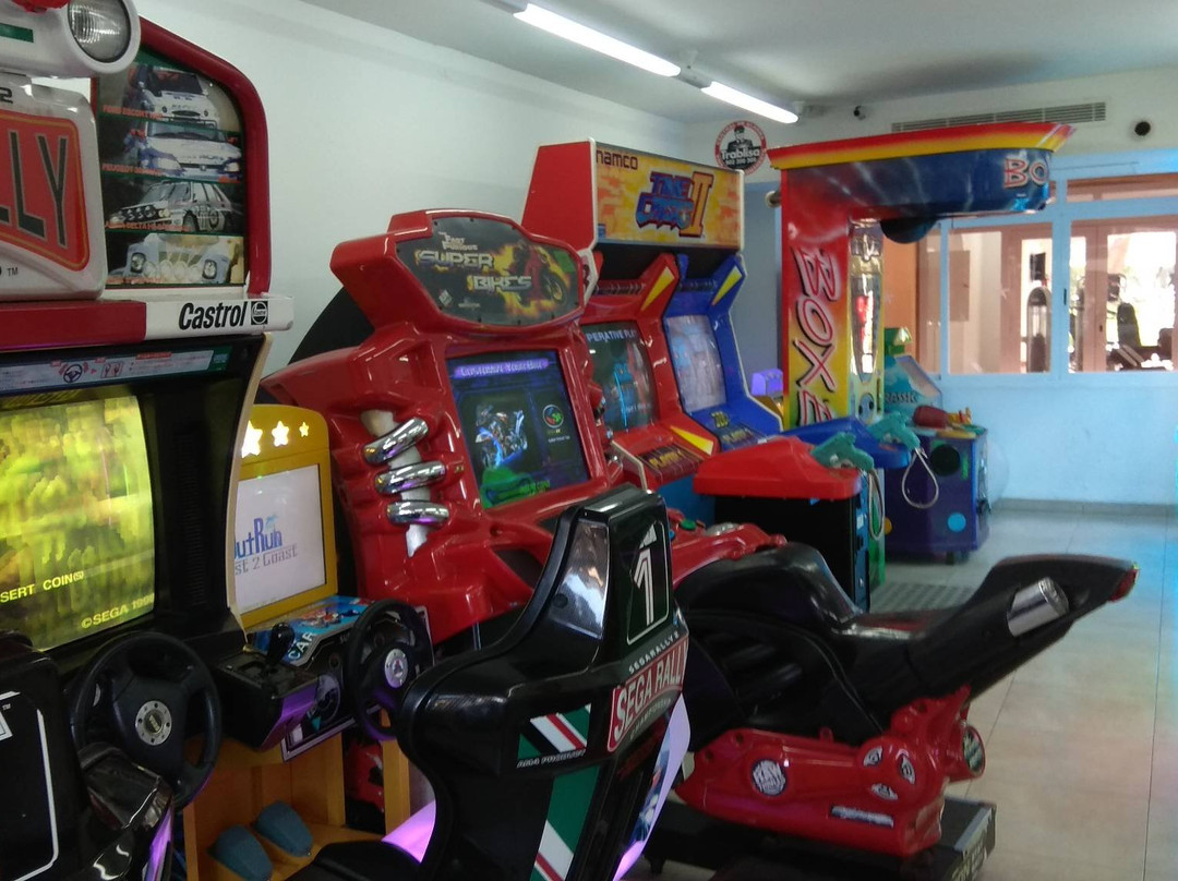 伊波罗之星卡拉巴尔卡俱乐部酒店主图