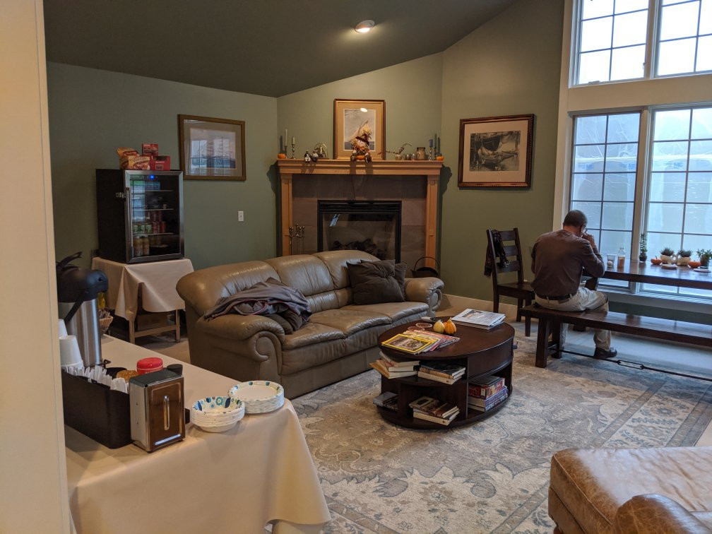 Captains Quarters Motel主图