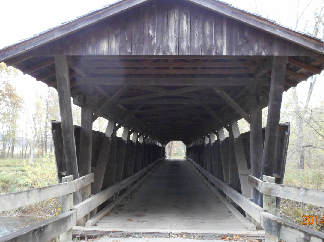 Helmick Covered Bridge景点图片