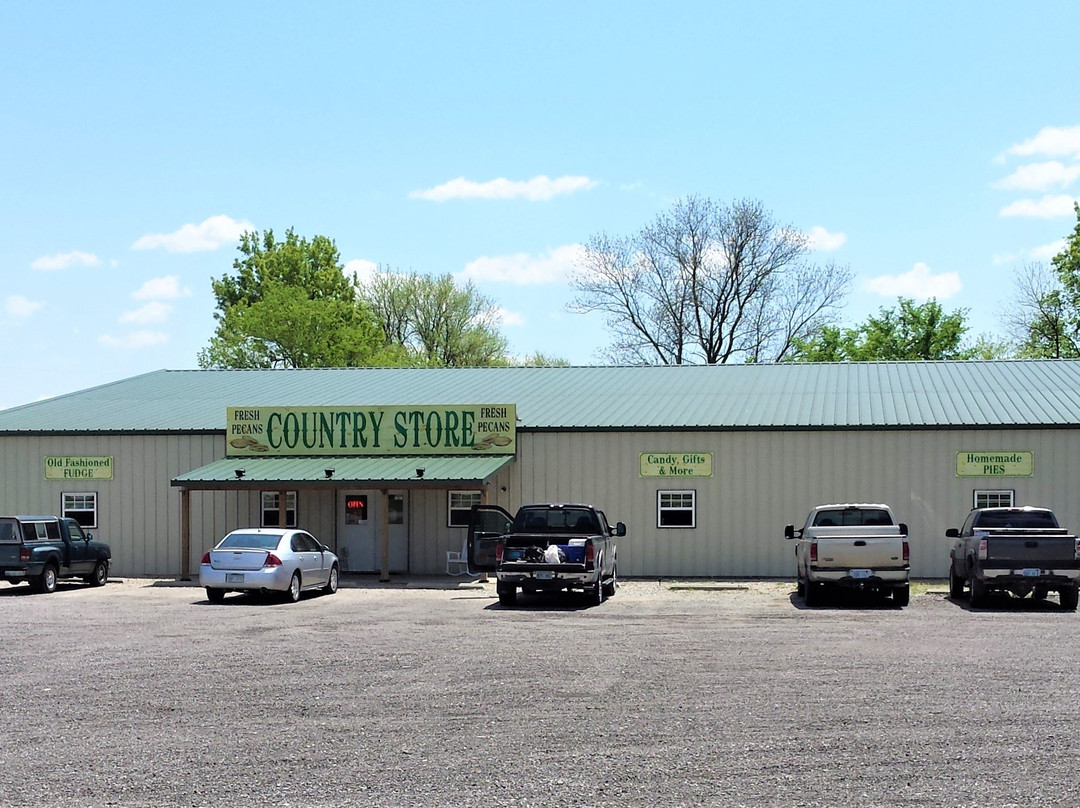 Chanute旅游景点-Circle's Pecans & Country Store