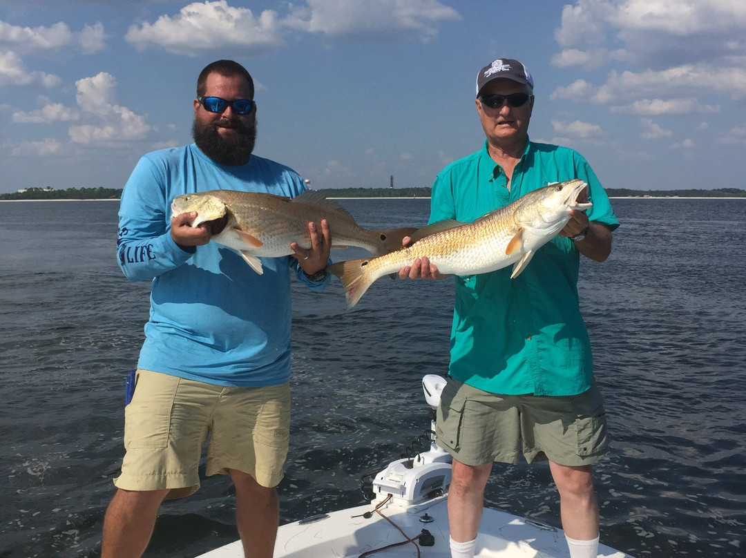 Coastal Life Charters & Adventures-纳瓦拉必去景点