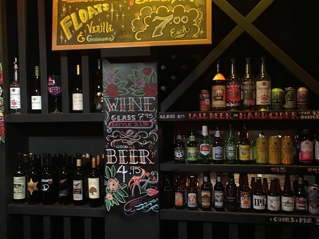 Diamond Springs旅游景点-H.Art Lounge