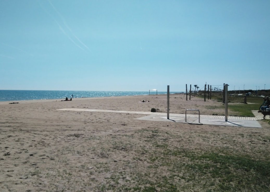 Platja de Can Camins-埃尔普拉特德略夫雷加特必去景点