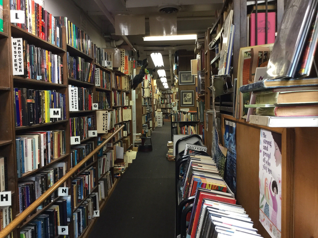 Dawn Treader Book Shop景点图片