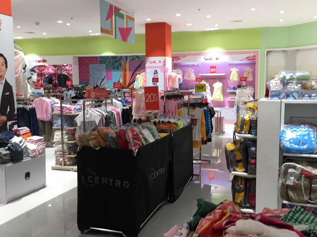 Centro Department Store景点图片