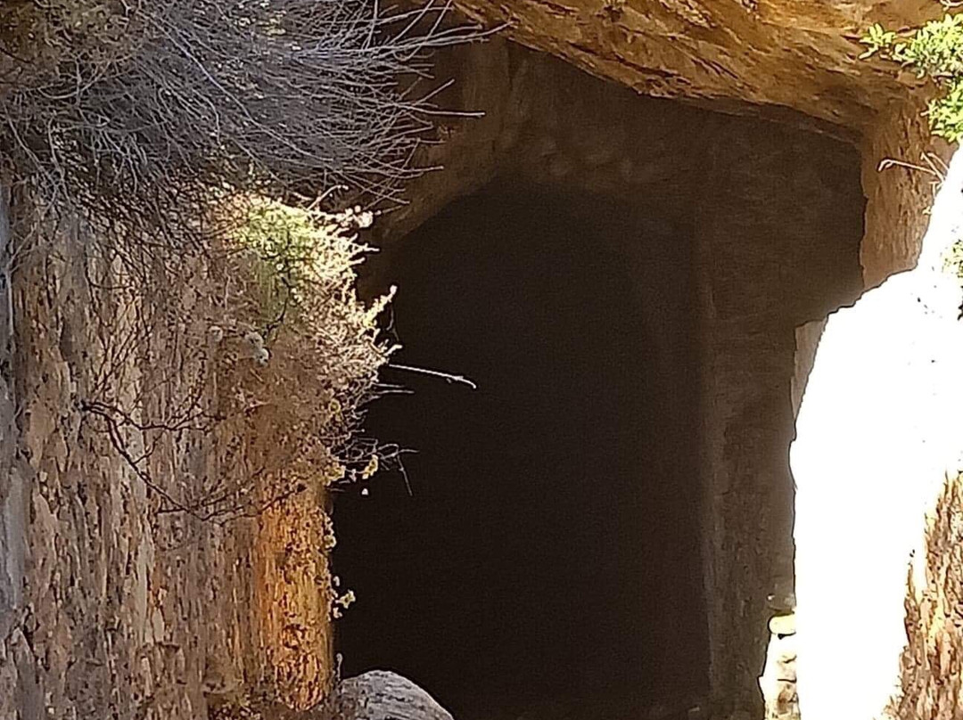 Marathi Marble Quarries-帕罗斯岛必去景点