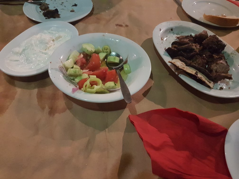 Larissa Region餐馆和美食-Krasomana Rathani Taverna