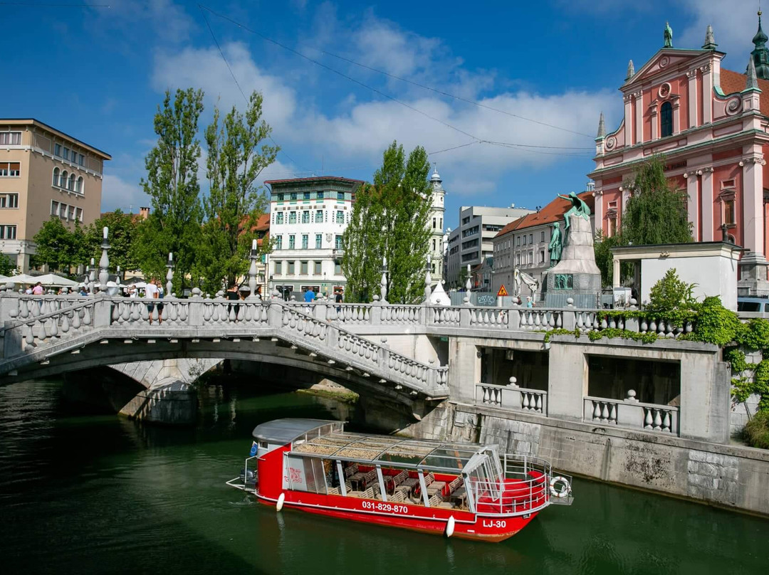 Boat Cruise Emonca - Ljubljana-卢布尔雅那必去景点