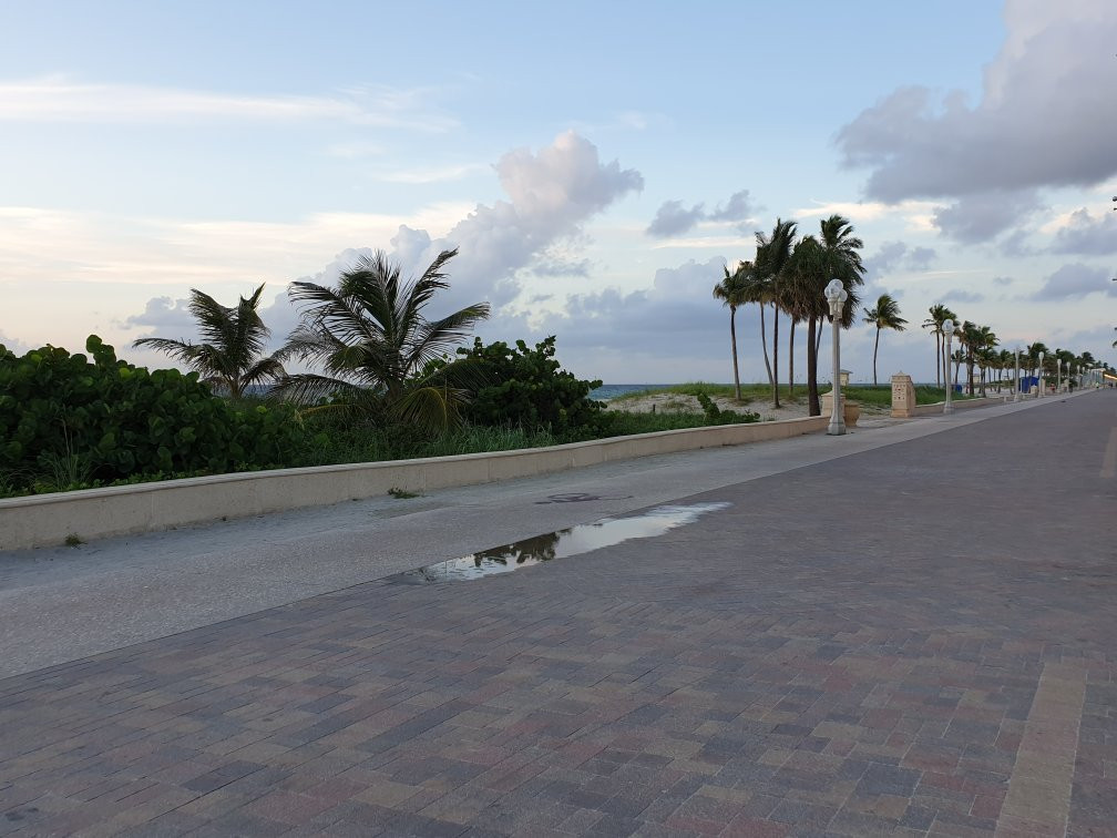 Hollywood Beach Broadwalk景点图片