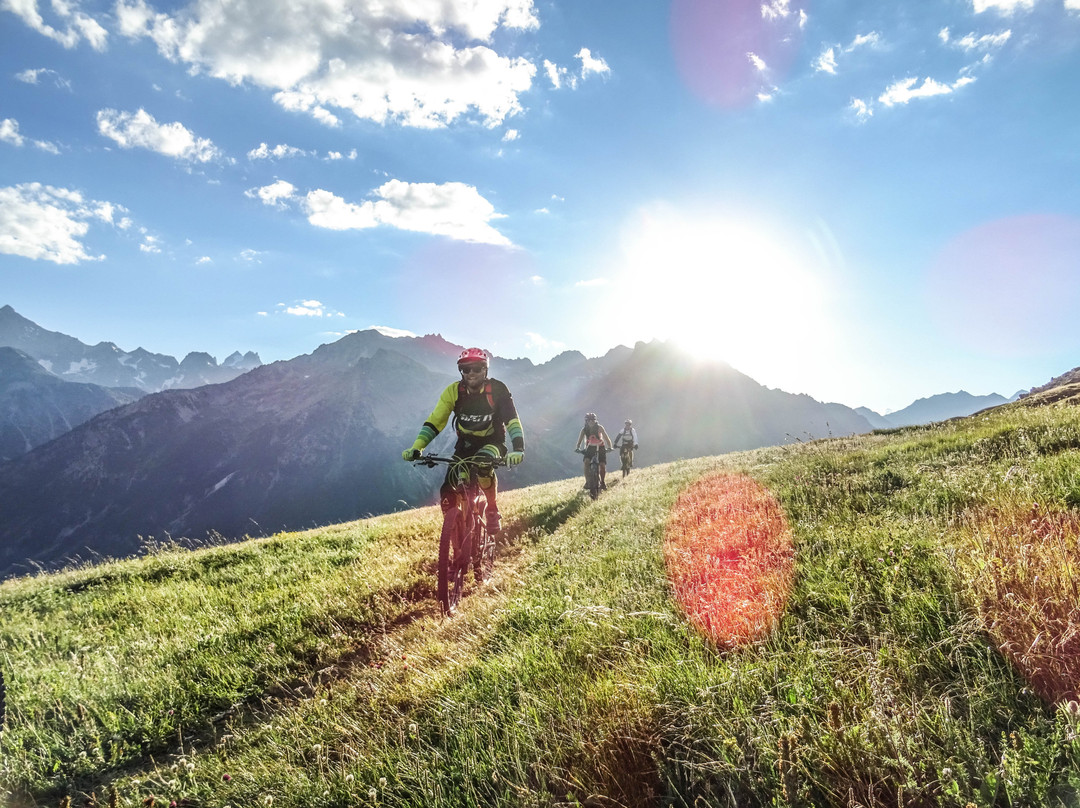 Centre VTT de Serre Chevalier - Vélo Nature-Le Monetier-les-Bains必去景点