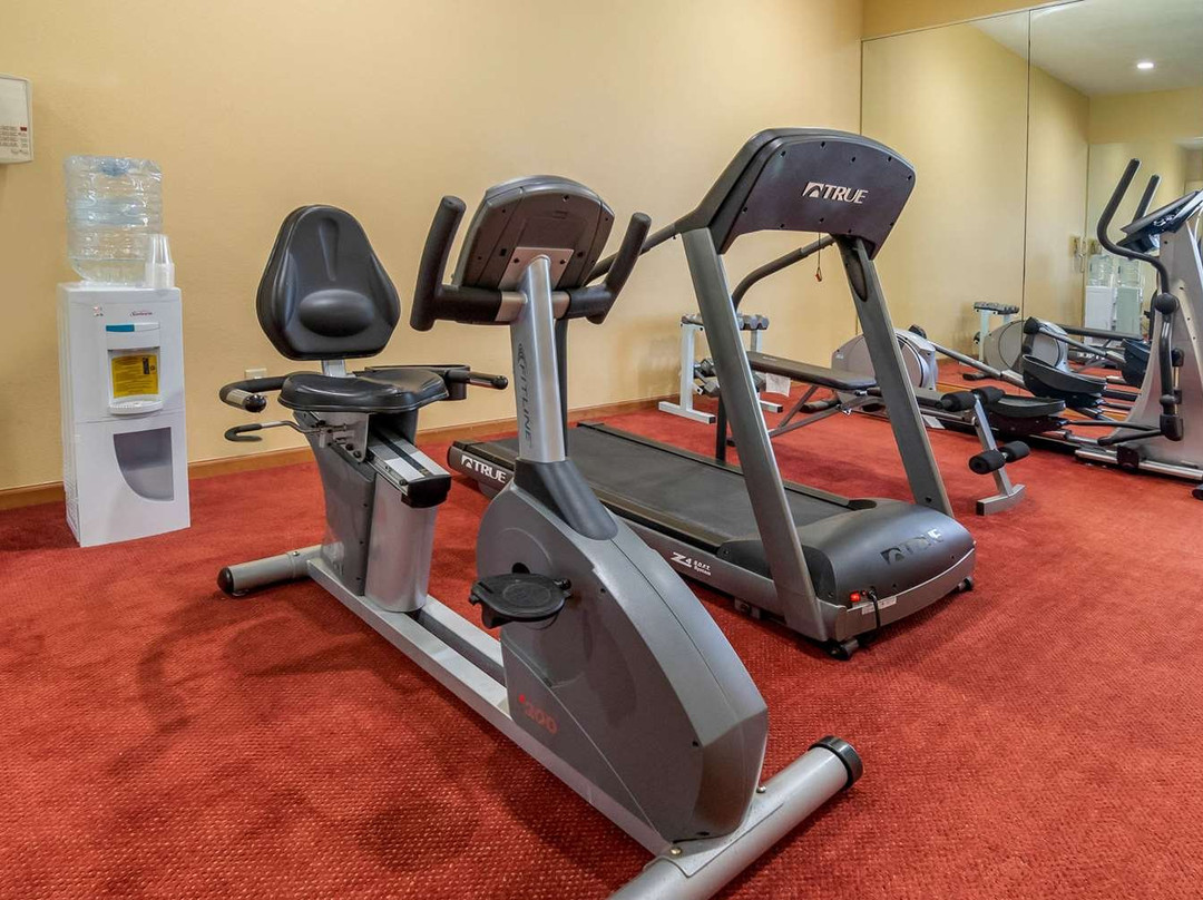 Quality Inn & Suites Lenexa Kansas City主图