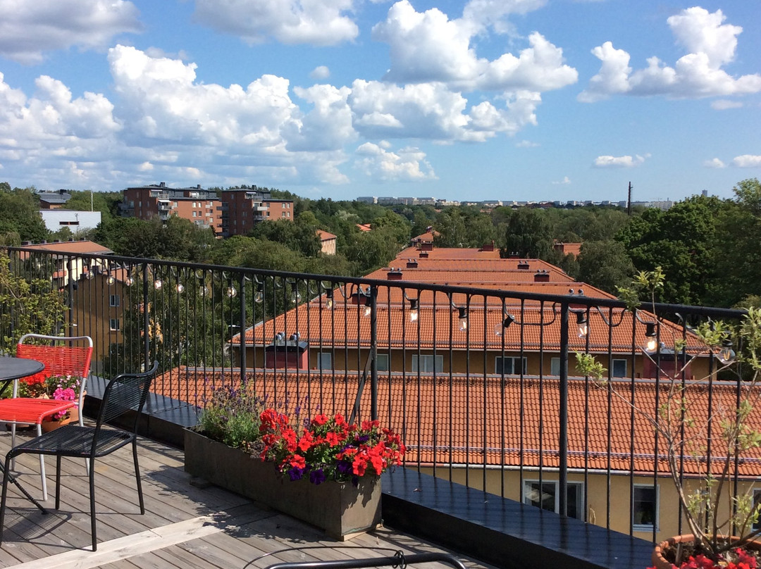 First Hotel Brommaplan主图