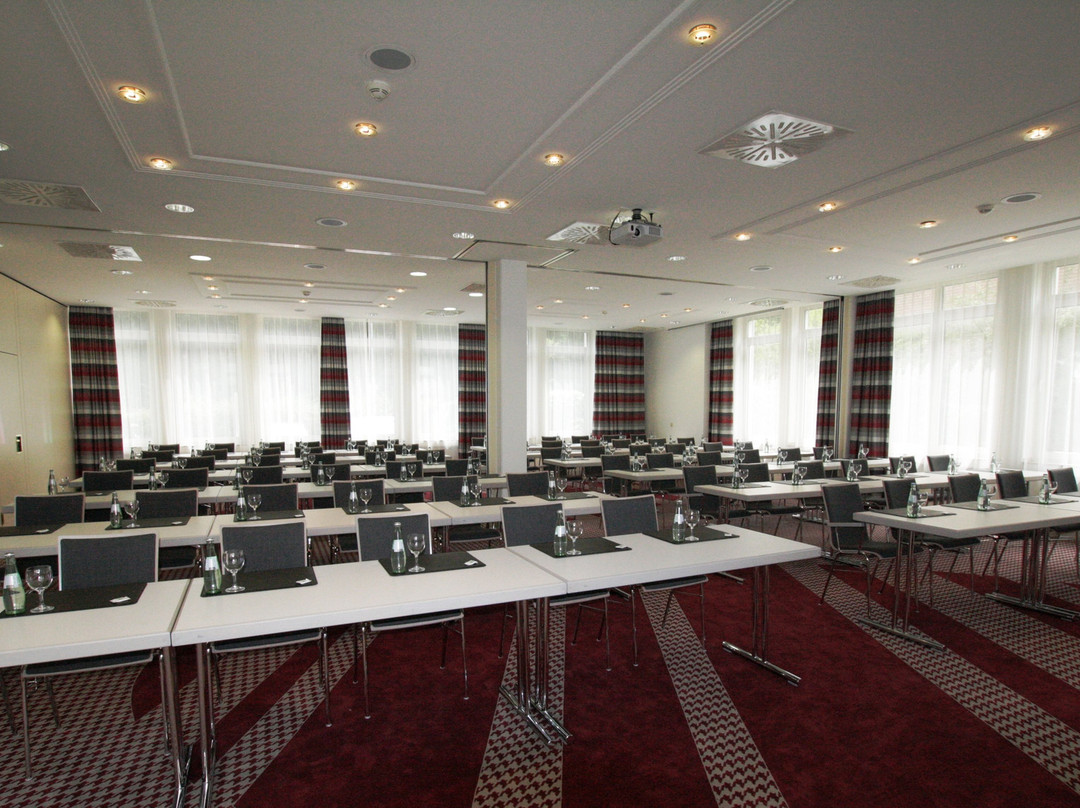 Holiday Inn Frankfurt Airport-Neu-Isenburg by IHG主图
