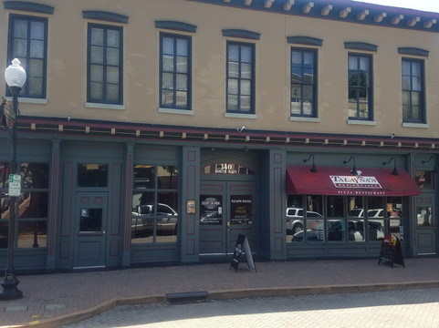 Escape On Main-圣查尔斯必去景点