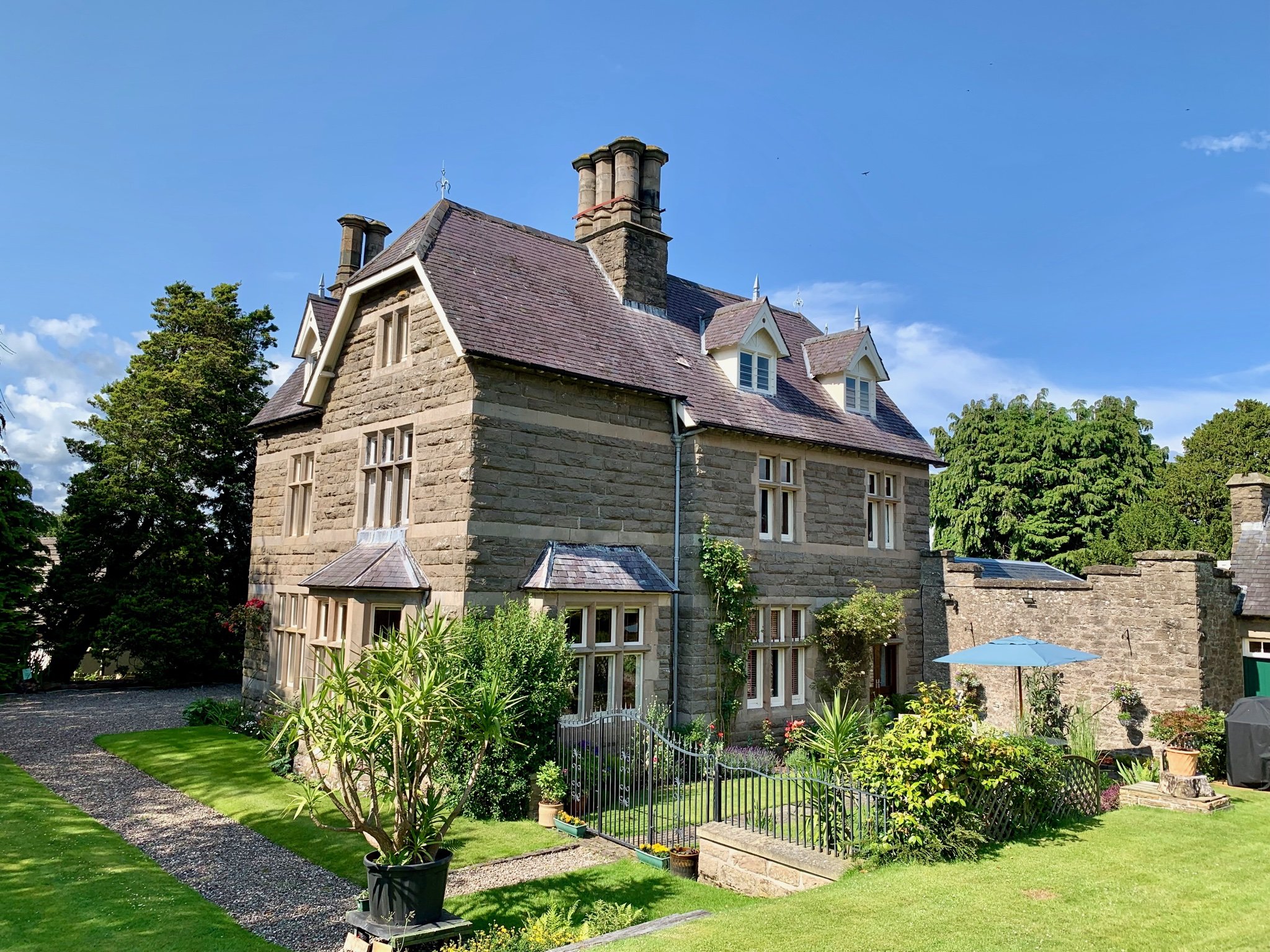 Glebe House-官方