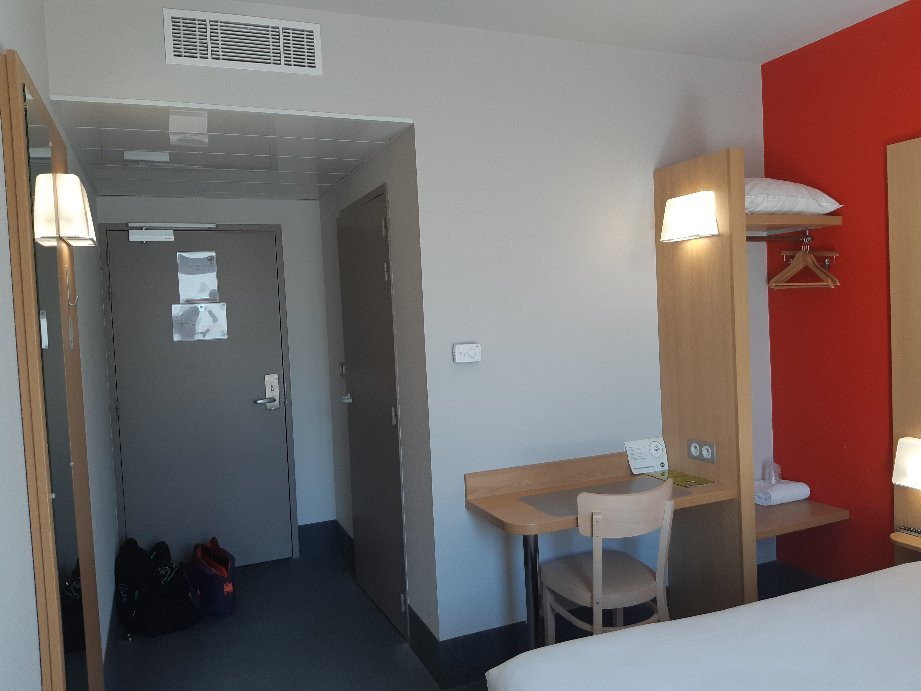 B&B HOTEL La Rochelle Beaulieu Puilboreau主图