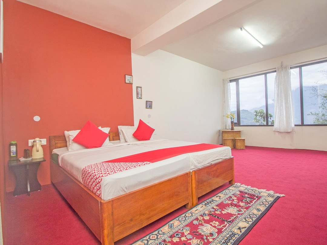 OYO 36251 Norbulingka Retreat主图