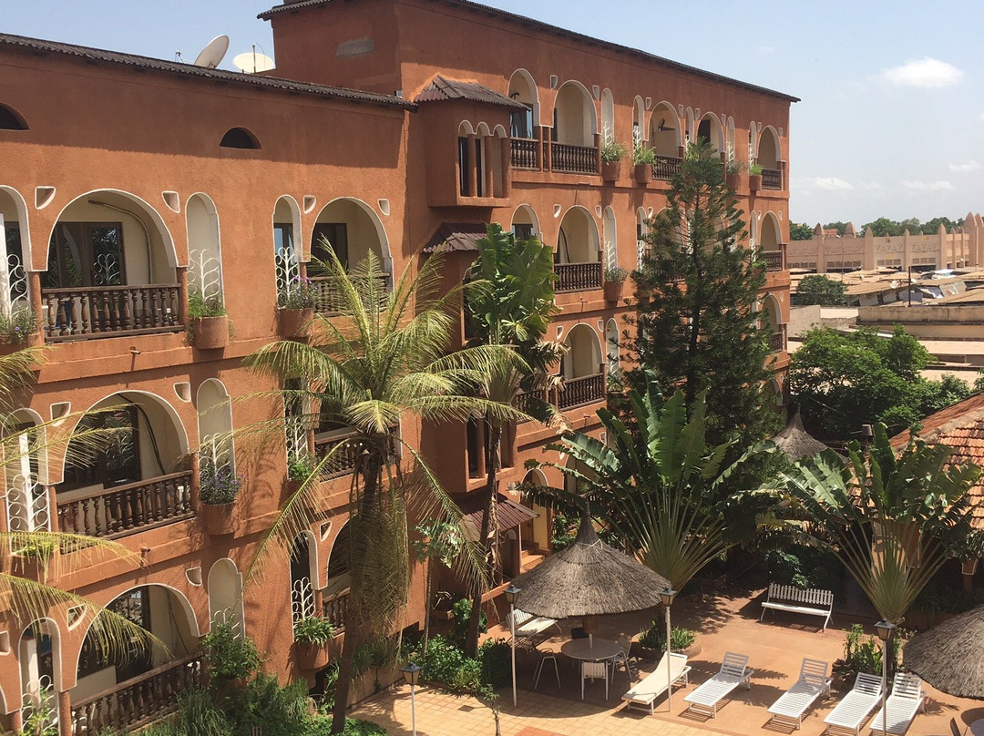 Hôtel L'auberge主图