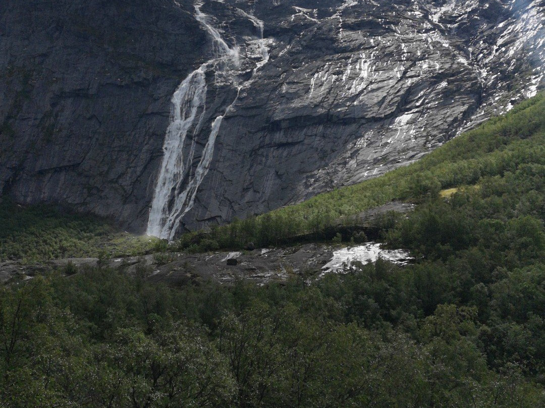 Briksdal Glacier (Briksdalbreen)景点图片