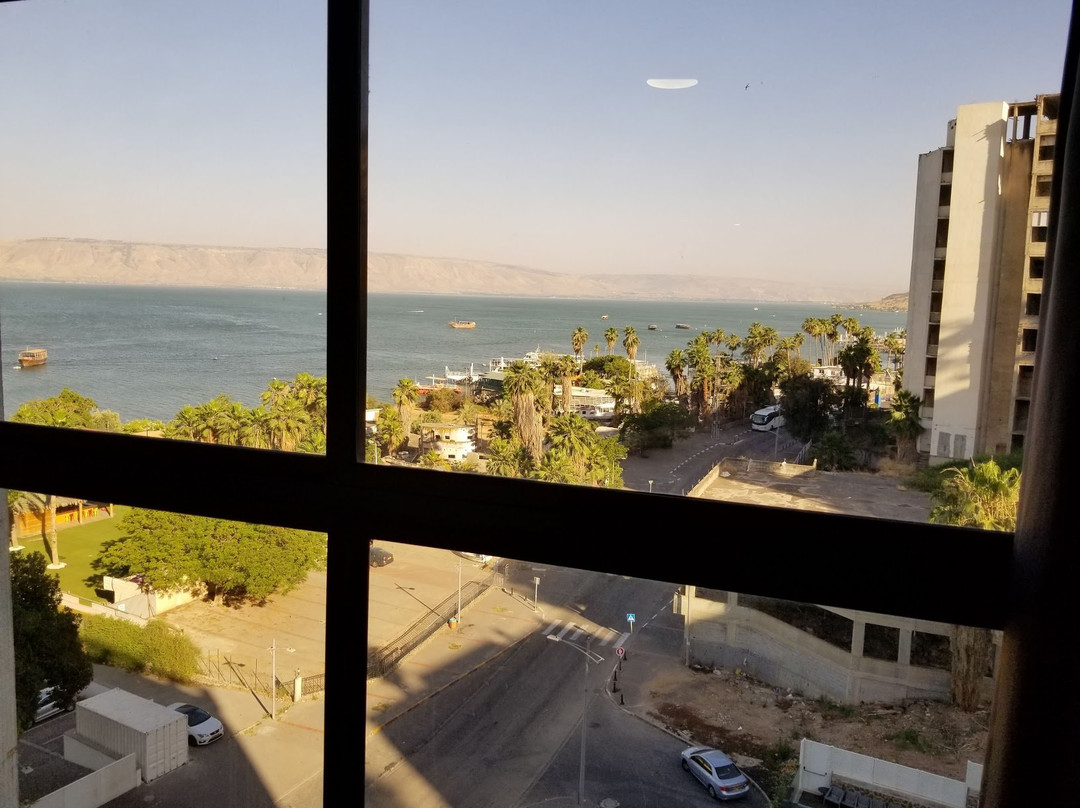 太巴列利奥纳多酒店主图