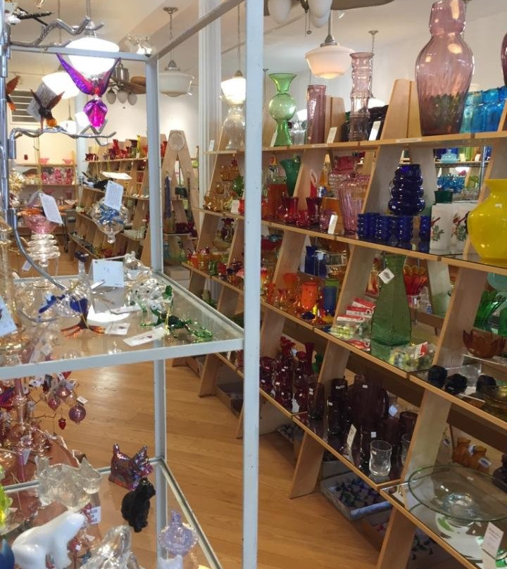 West Virginia Glass Outlet景点图片