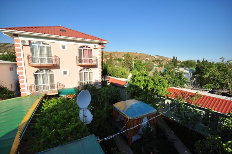 Villa Bakht