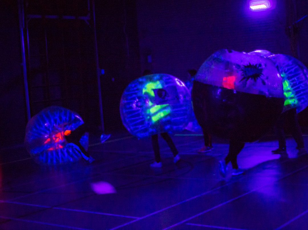 Glow & Bubble voetbal Maastricht-马斯特里赫特必去景点