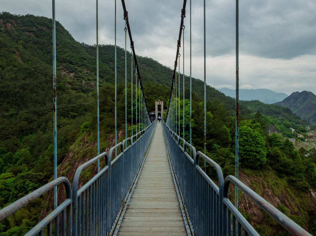 青田石门洞-青田县必去景点