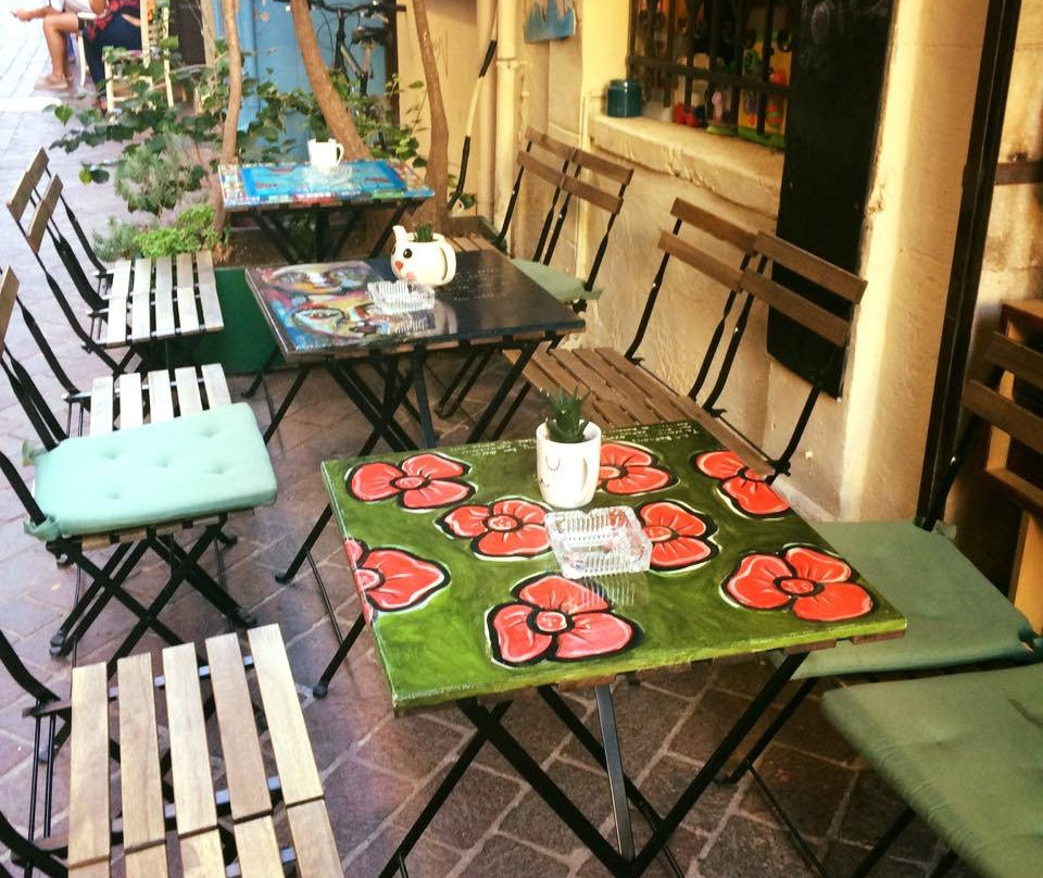 Ababa Bar-干尼亚必去景点