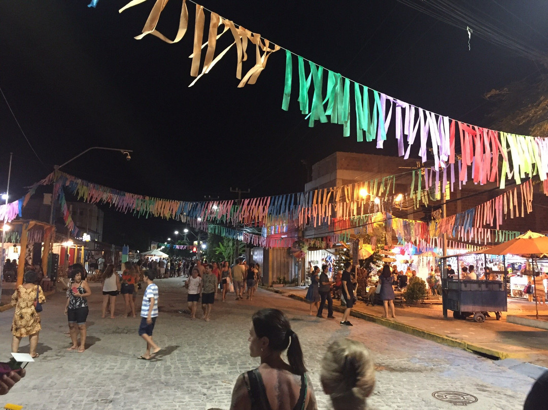 Feira de Artesanato-嘎林海斯港必去景点