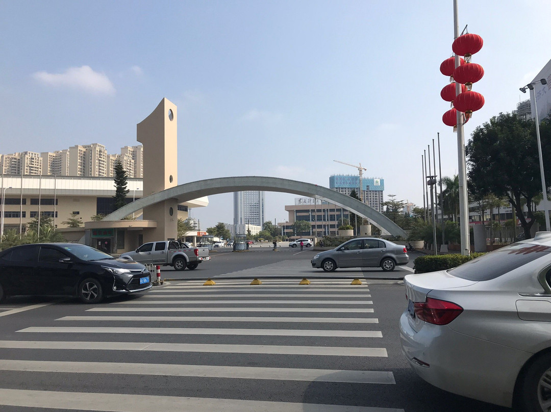 湛江市体育中心景点图片