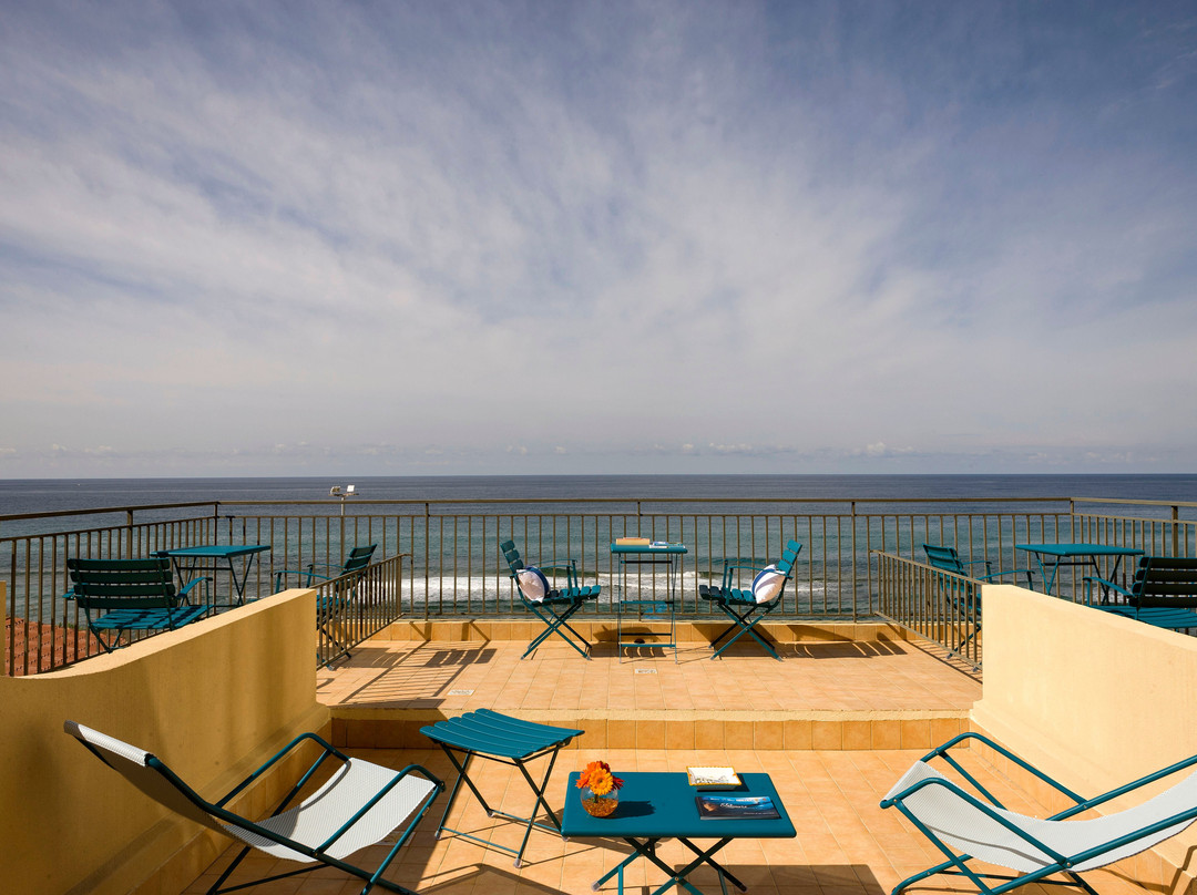 Saline Beach Hotel