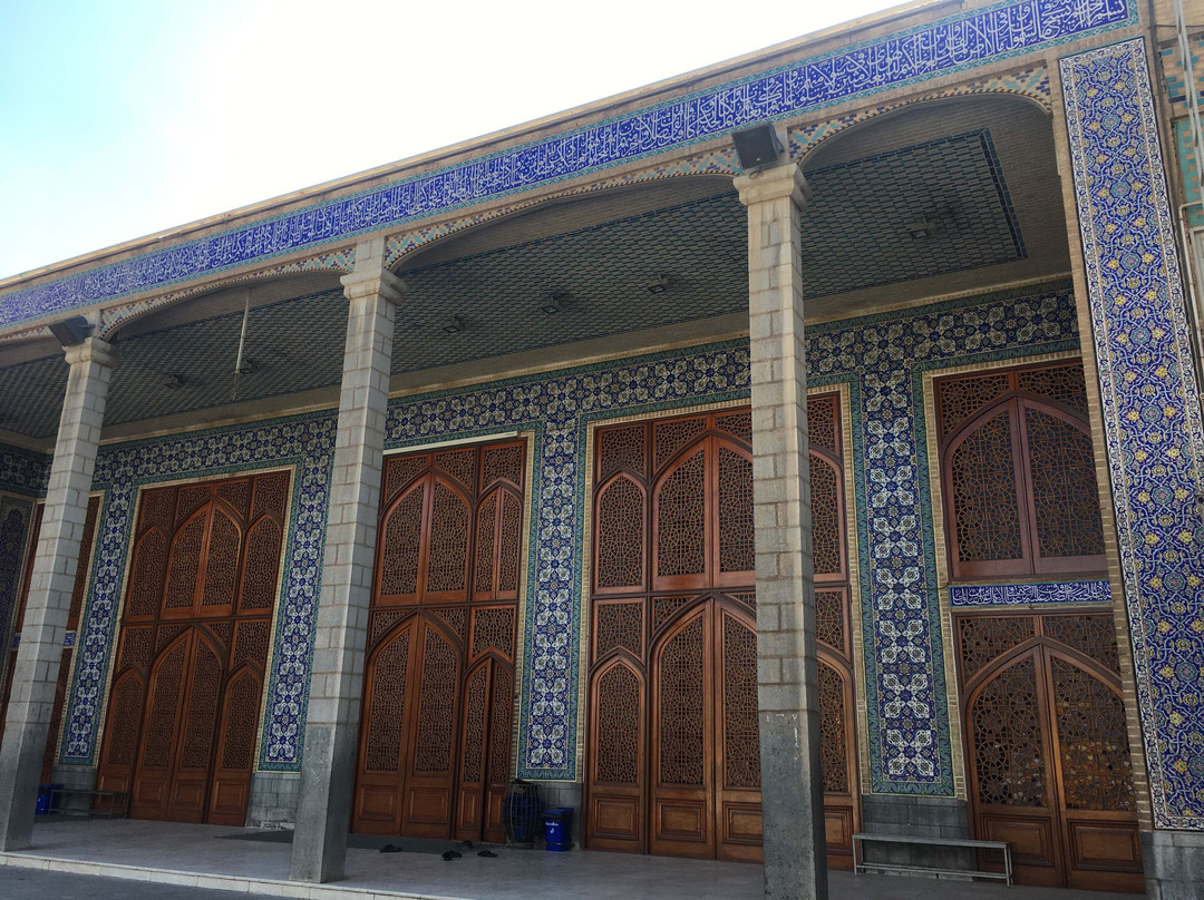 Hazireh Mosque景点图片