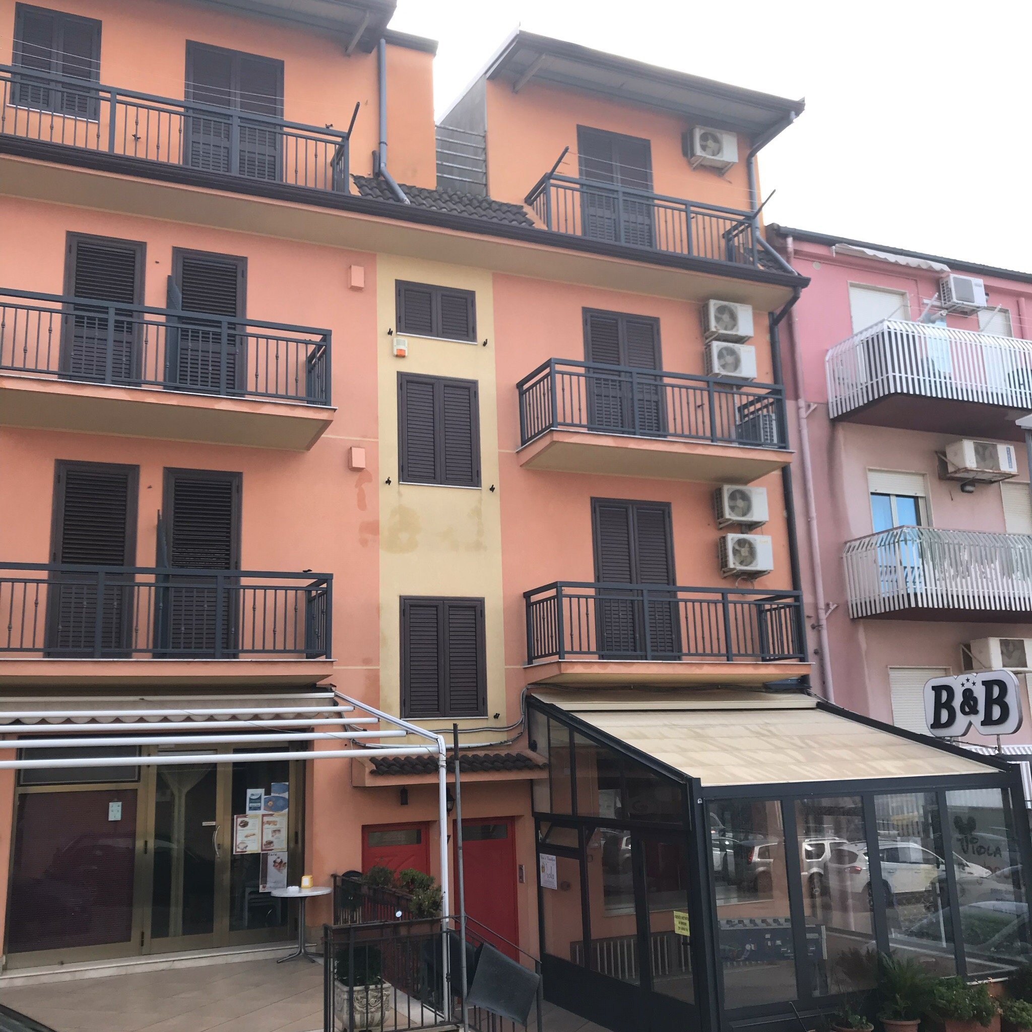 Viola B&B-官方