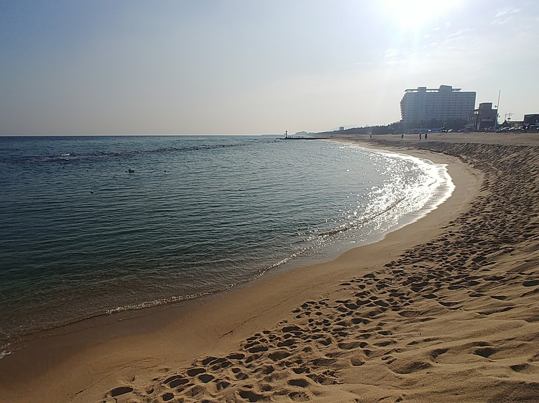 Gangmun Beach景点图片