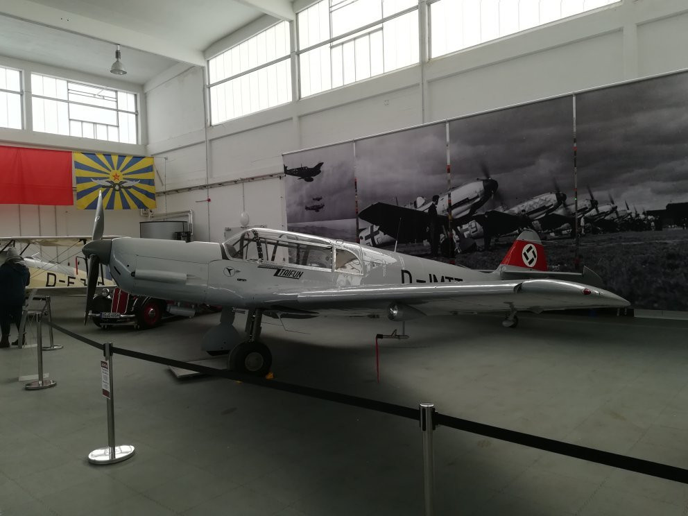 Hangar10景点图片