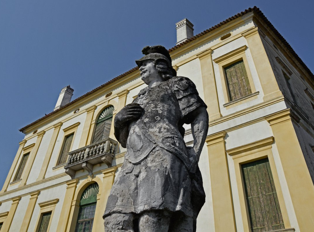 Palazzo San Bonifacio Ardit-Villa Estense必去景点