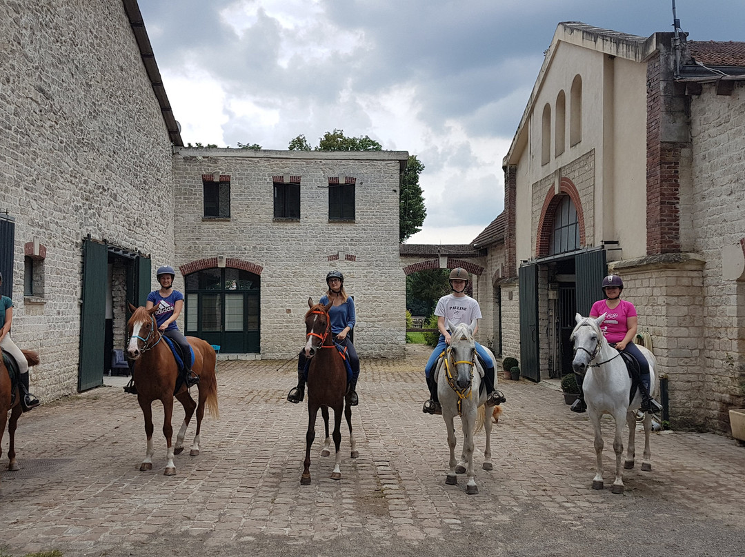 Écuries ALF-Chamant必去景点