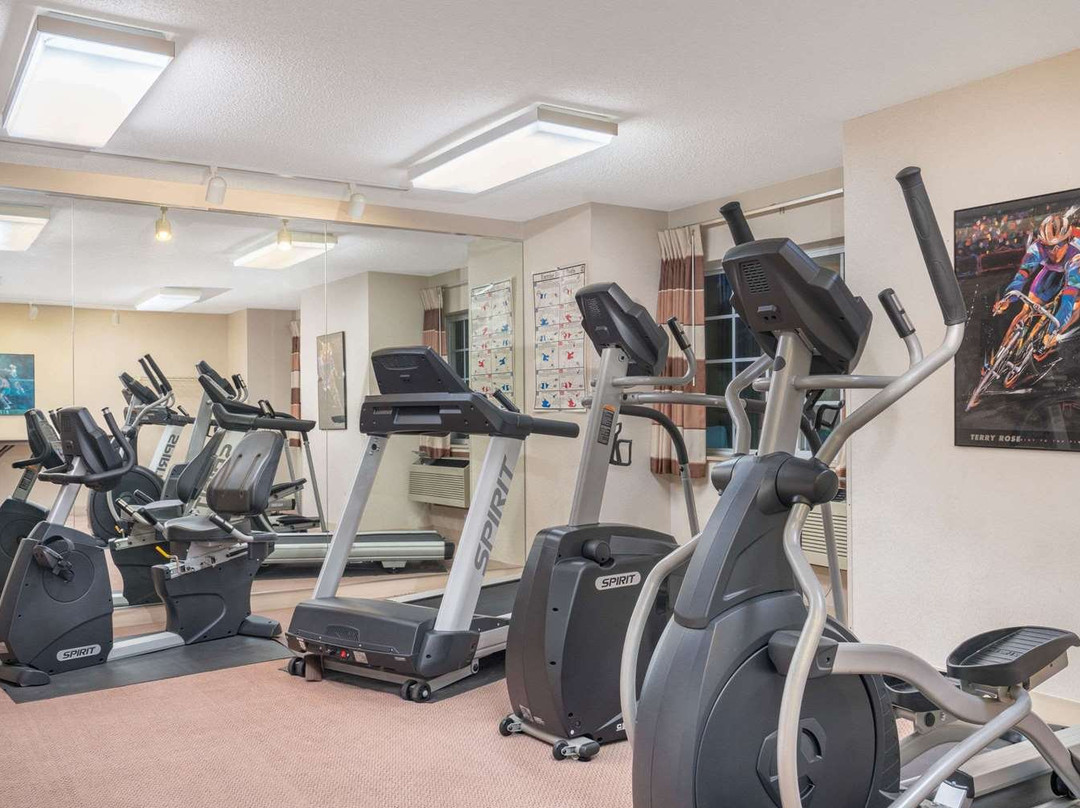 Microtel Inn & Suites by Wyndham Eagan/St Paul主图