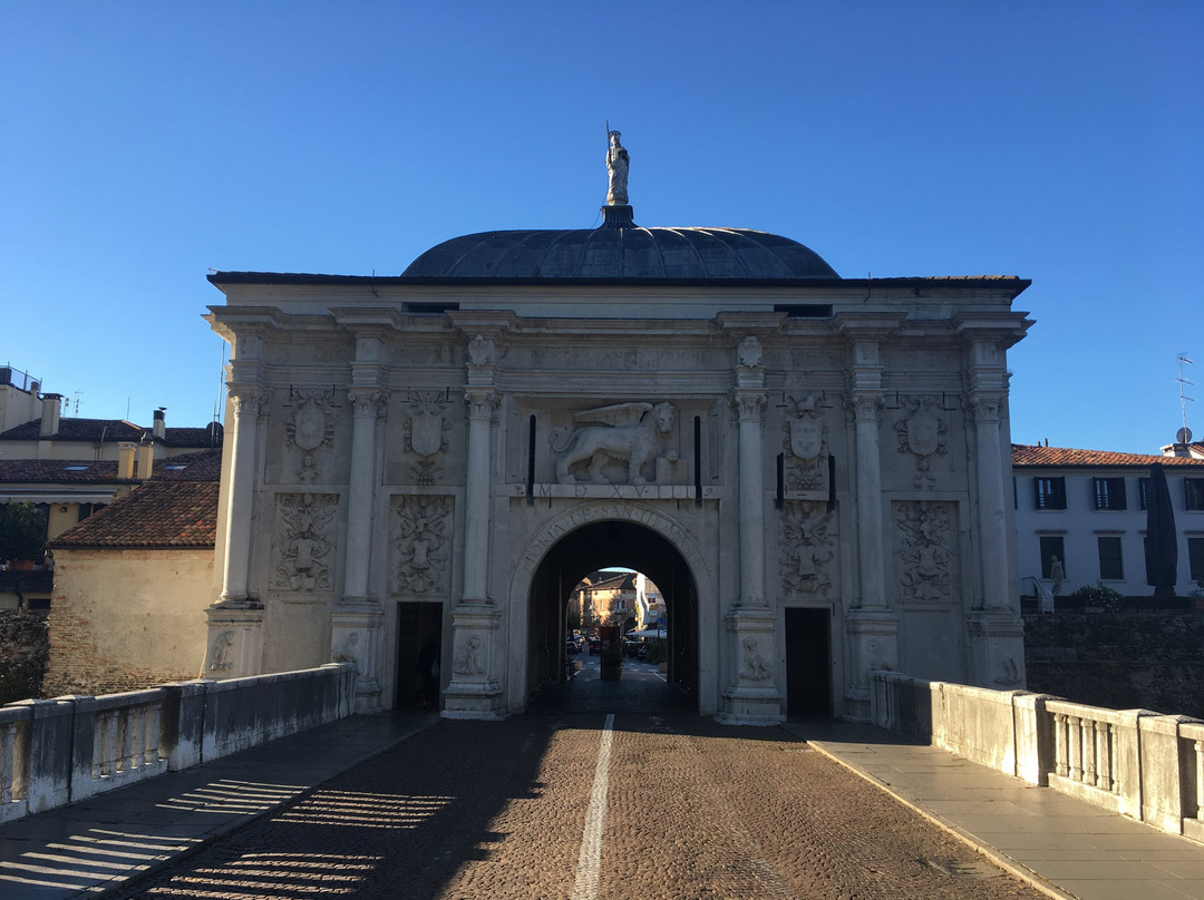 Porta San Tomaso景点图片