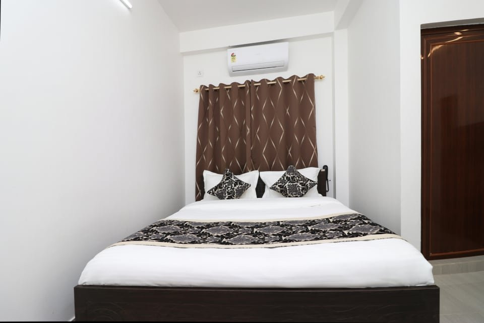 OYO 5151 Home Stay Tia Inn主图