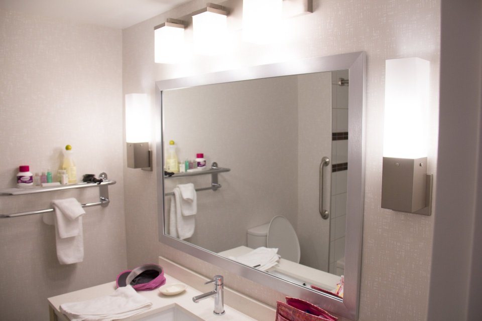 Coast Langley City Hotel & Convention Centre-浴室