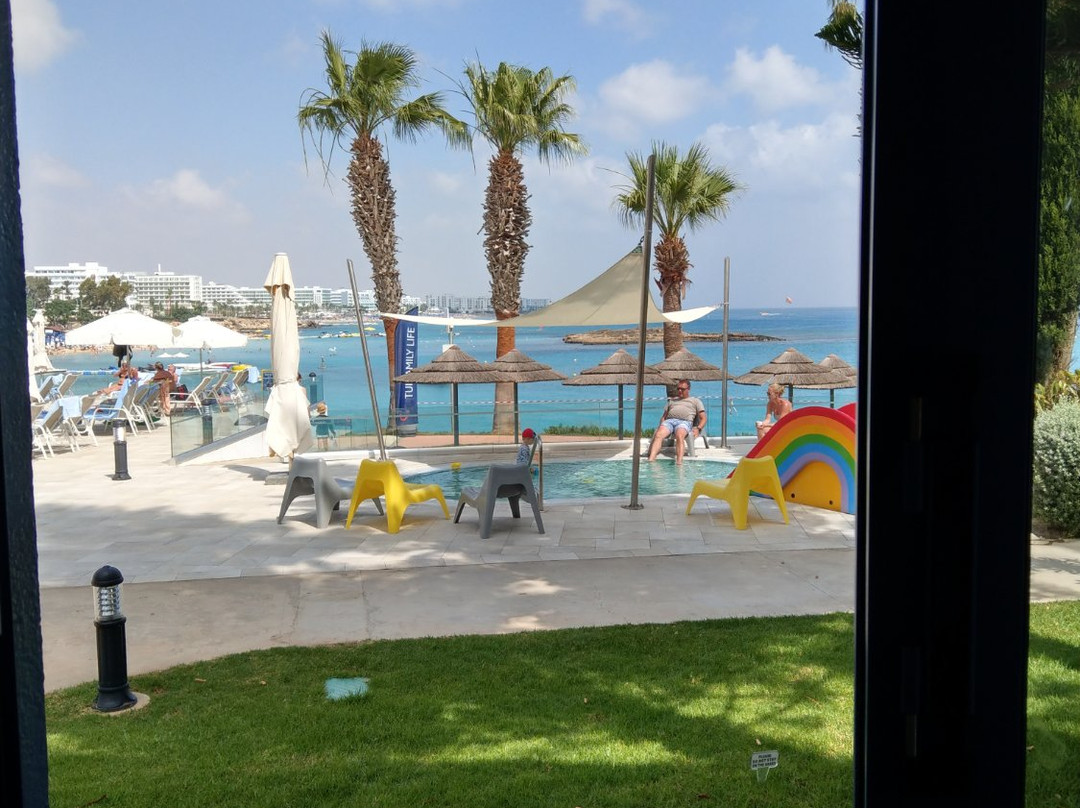 Louis Nausicaa Beach主图