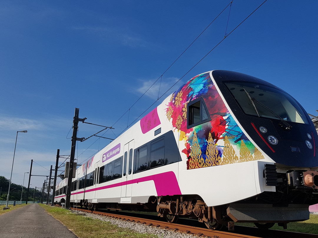 吉隆坡机场快铁-吉隆坡必去景点