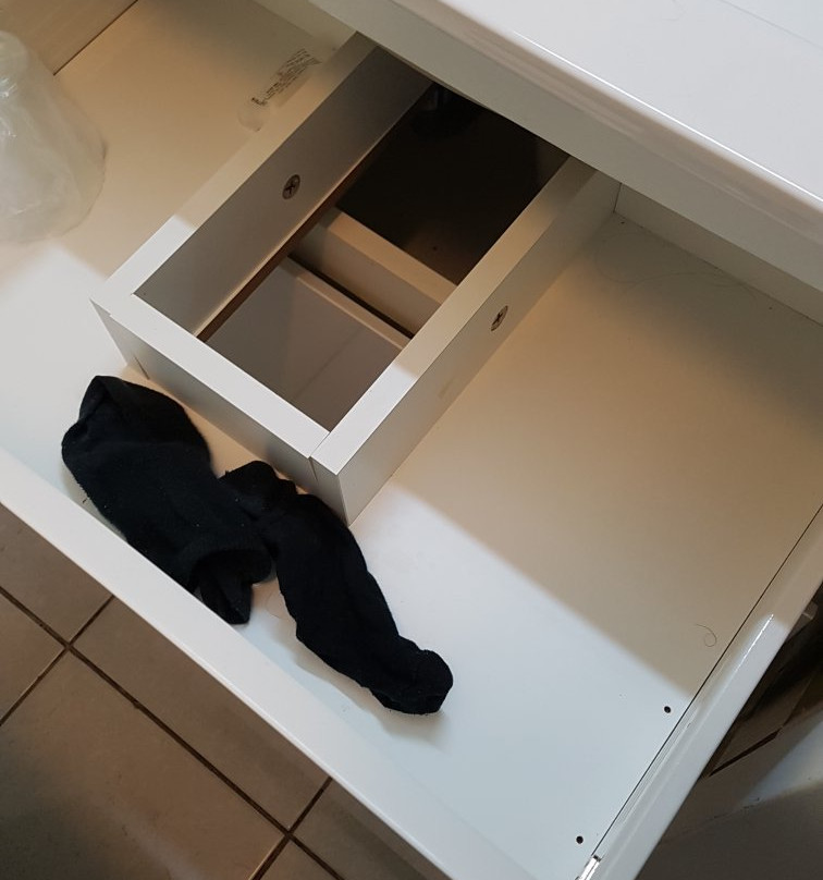 瑞莱斯阿克恩彩虹酒店主图