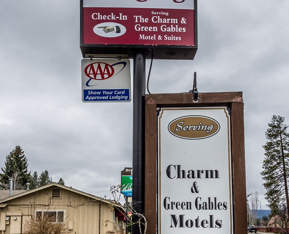 Charm Motel & Suites主图