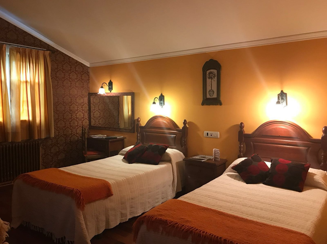 Hotel Restaurante La Villa主图